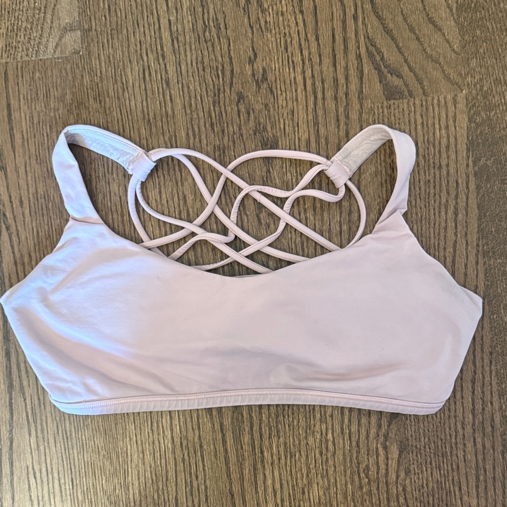 Lululemon free to be wild sports bra
